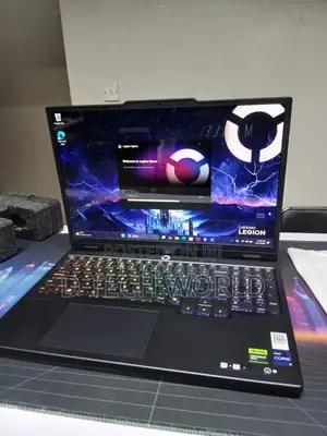 New Laptop Lenovo Legion 5 32GB Intel Core Ultra 9 SSD 1T