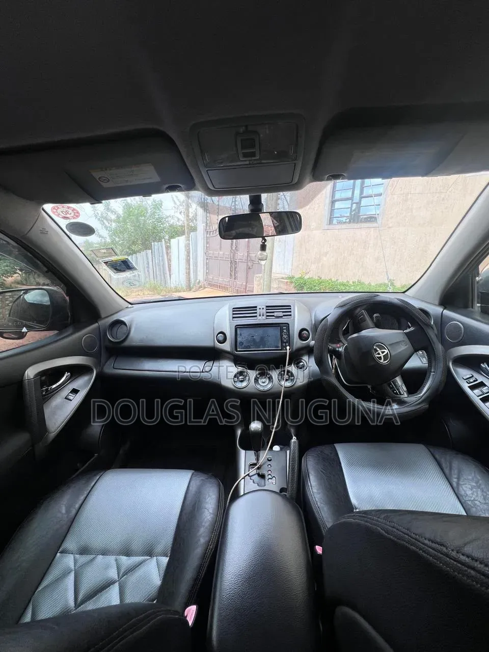 Toyota Vanguard 2012 Black