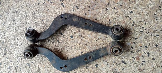 Rear Arms Toyota Vanguard/Rumion - thumbnail 2