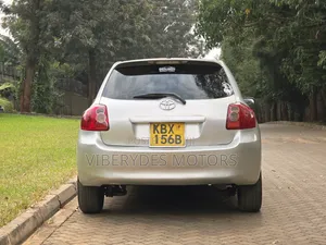 Toyota Auris 2003 Silver