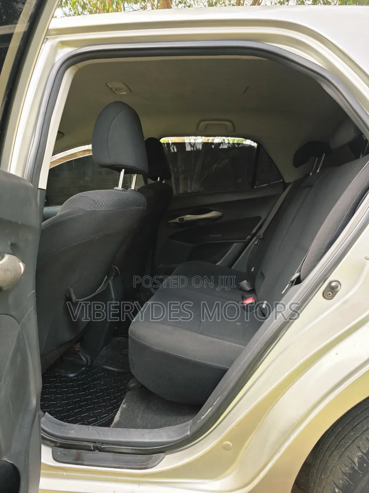 Toyota Auris 2003 Silver