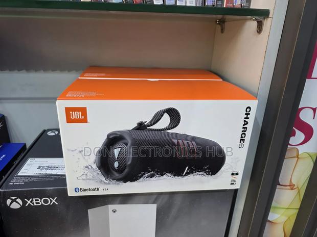 JBL Charge 6 Bluetooth Speaker Original 20hrs Play Time - thumbnail 2