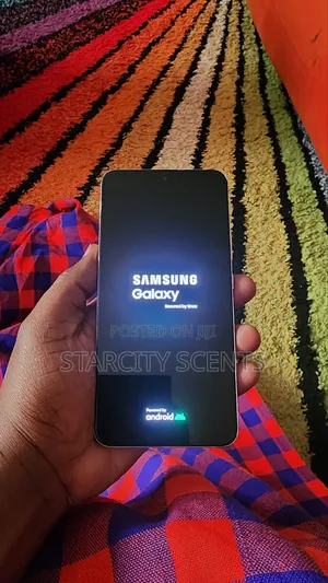 Samsung Galaxy S22+ 5G 256 GB Gold