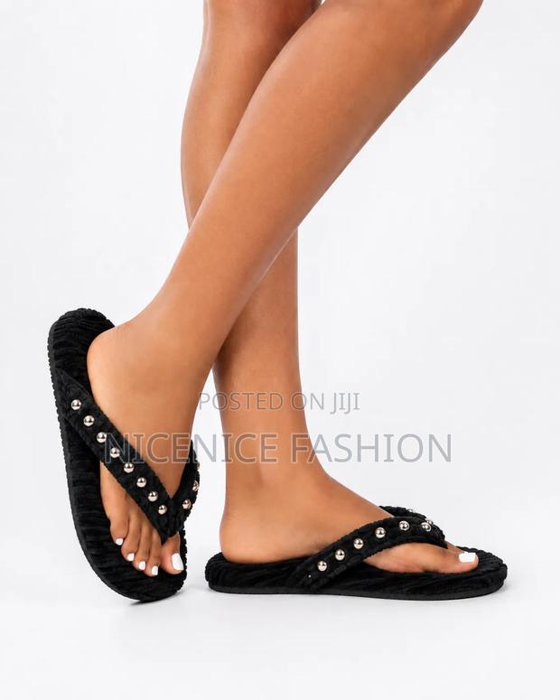 Comfort Lounge Sandals