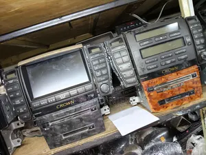 Ex Japan Crown Radio