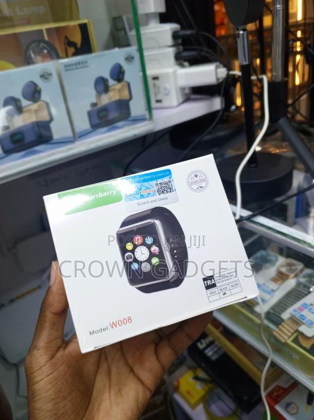 W008 Smartwatch With Camera Touchscreen Music Player - thumbnail 2