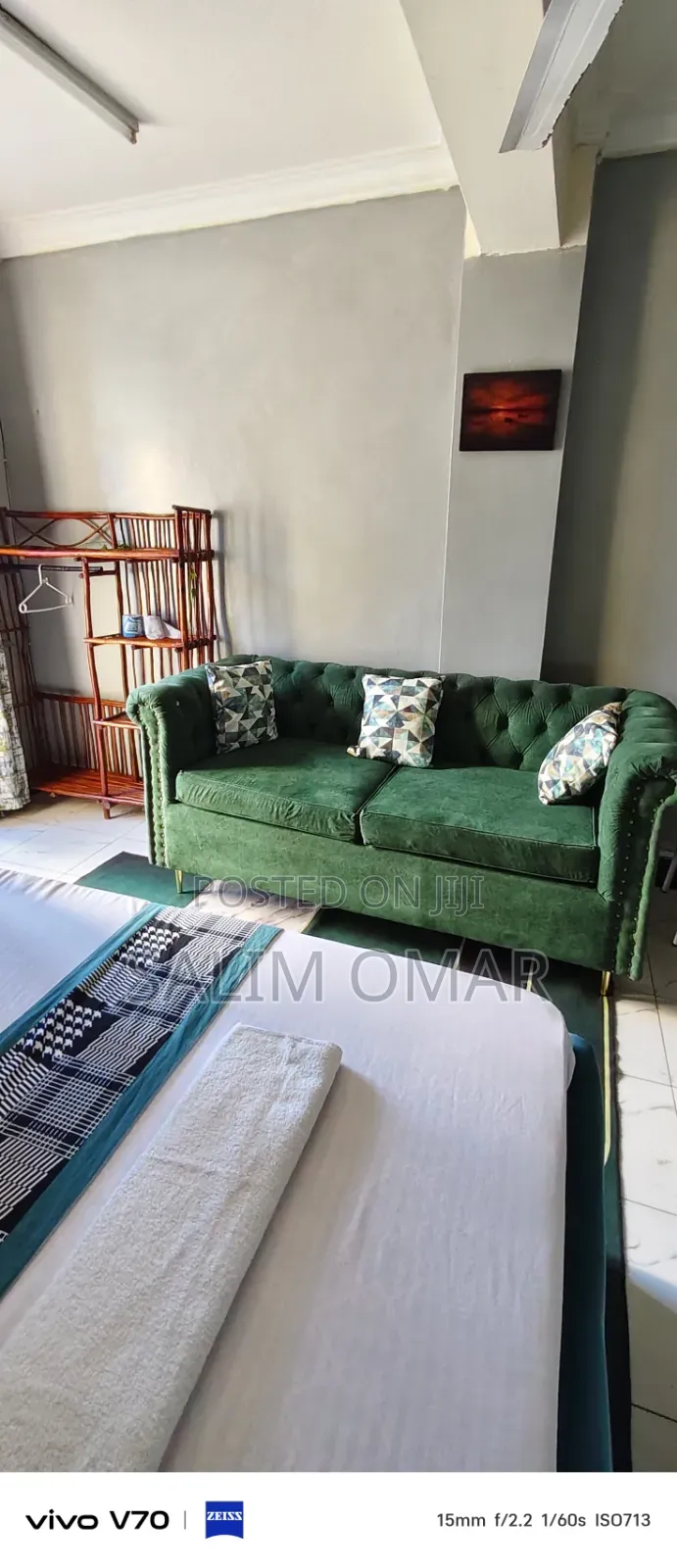 Studio Airbnb Located in Amazon Near Bamburi Mwembeni Stage