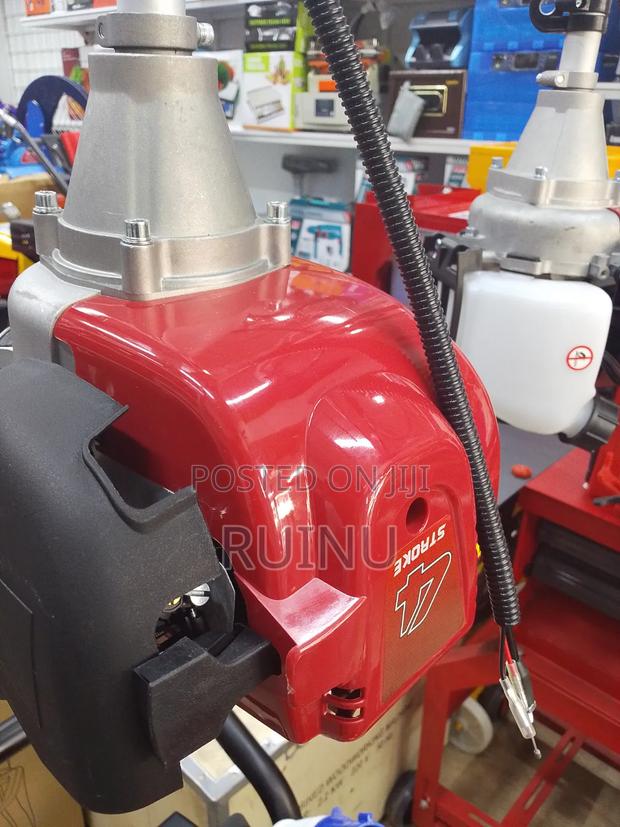 Honda Higher Efficiency 4 Stroke Brush Cutter - main view