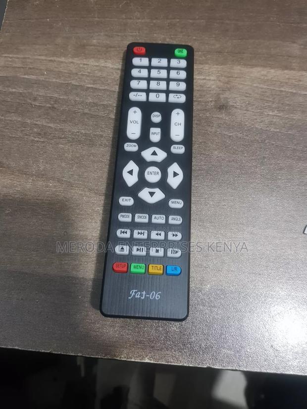 Armtec Gold Universal Remote Control - main view