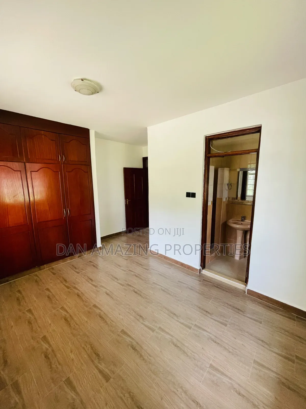 5bdrm Maisonette in Abc, Muthangari for rent