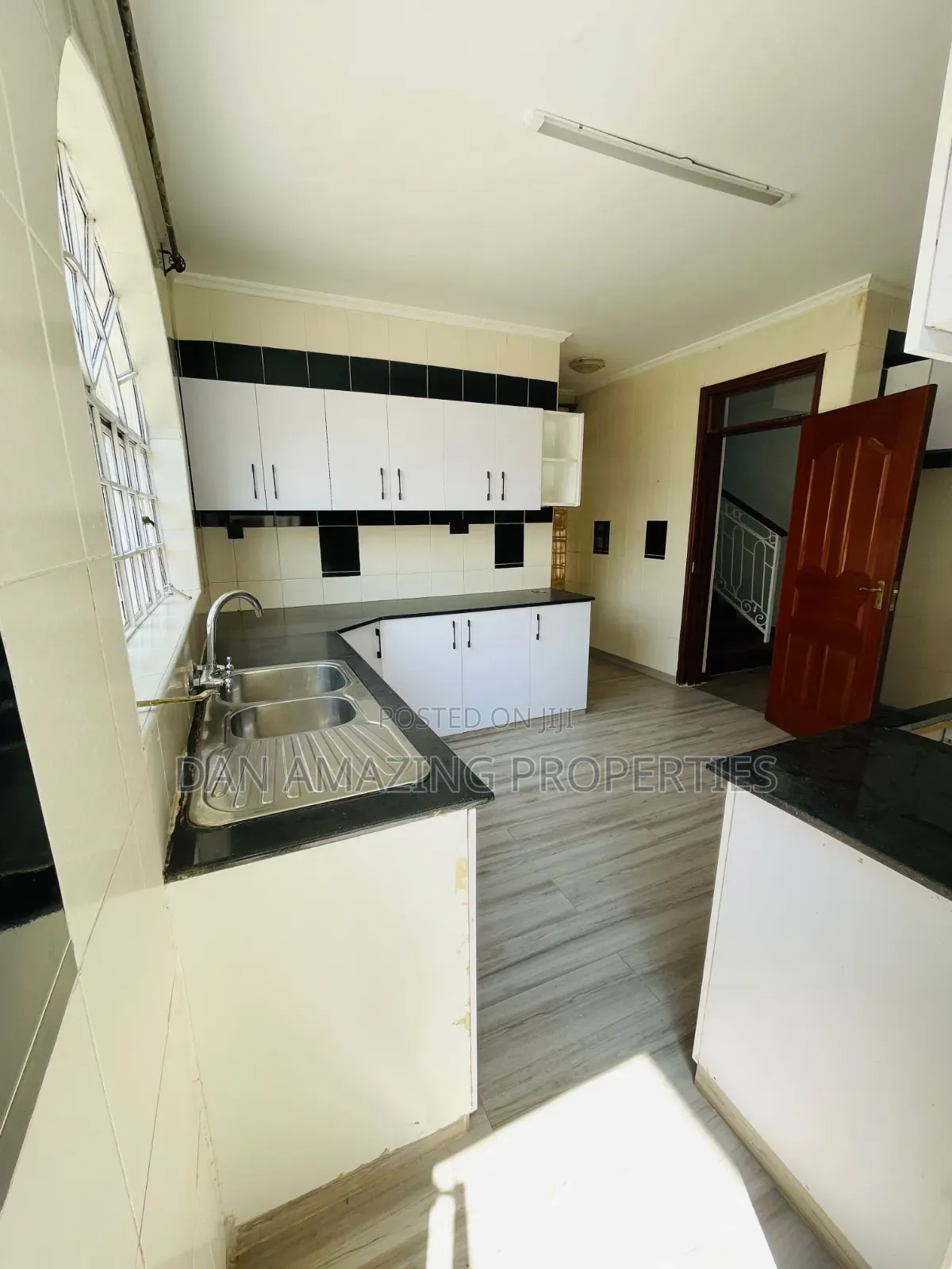 5bdrm Maisonette in Abc, Muthangari for rent