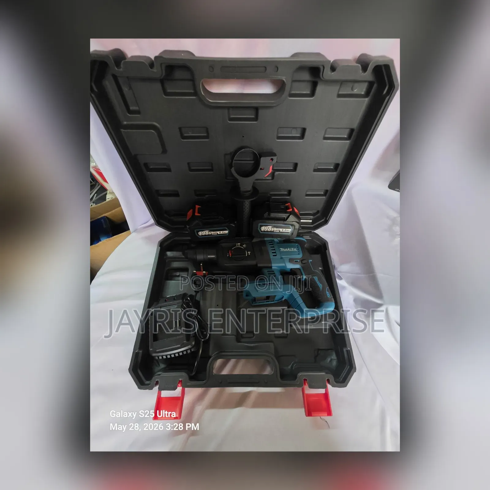 Makita 198v Cordless Rotary Hammer at