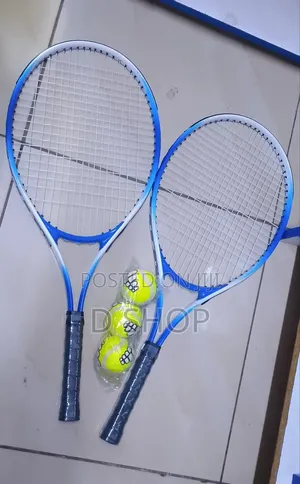 Lawn Tennis Racket and 3 Balls
