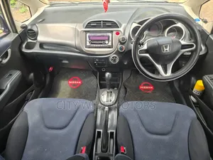 Honda Fit 2011 Silver