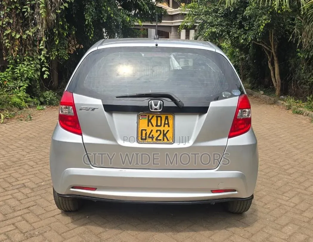 Honda Fit 2011 Silver