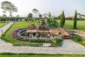 Artificial Water Falls and Fountains