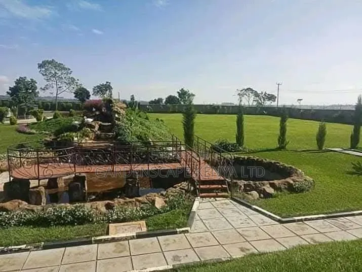 Artificial Water Falls and Fountains