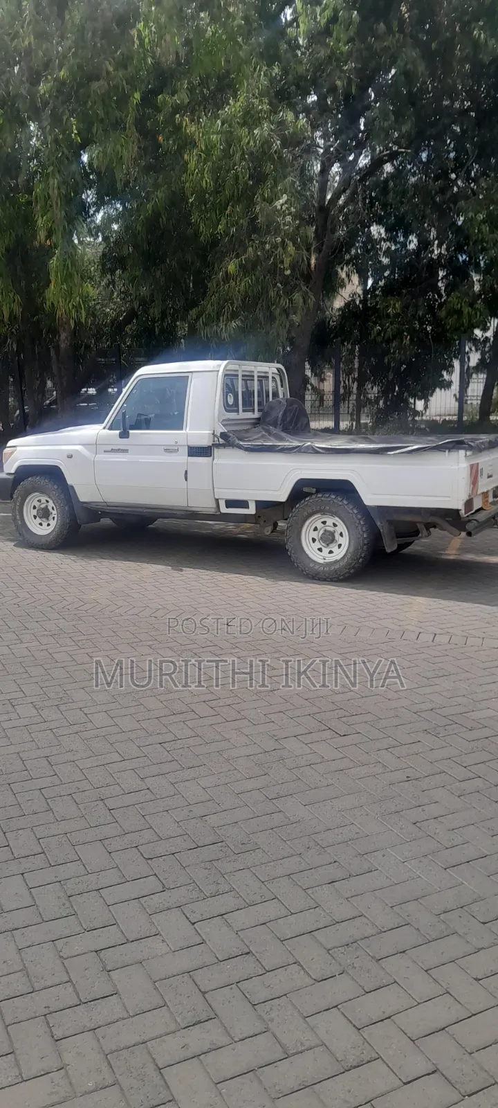 Toyota Land Cruiser 2012 White