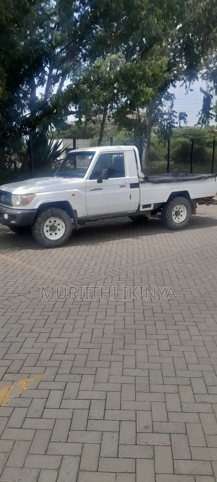 Toyota Land Cruiser 2012 White