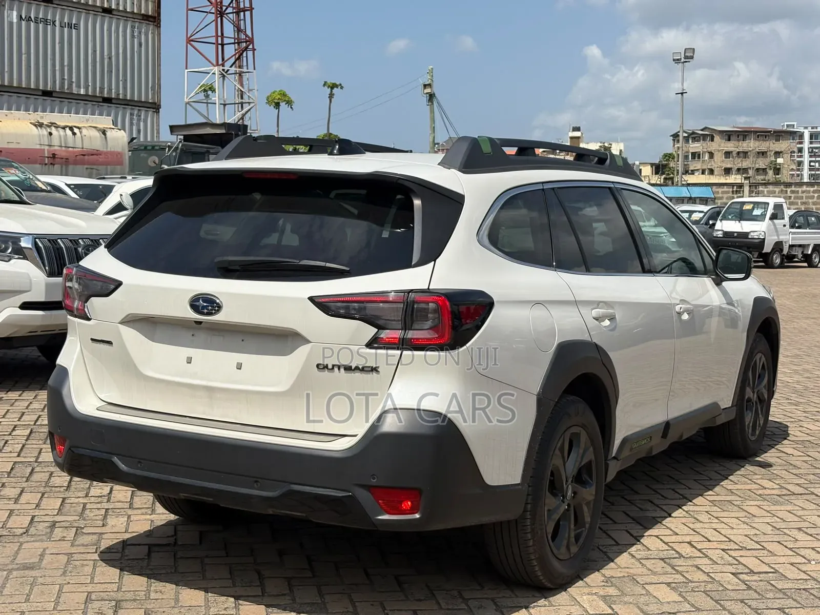 Subaru Outback 2023 White