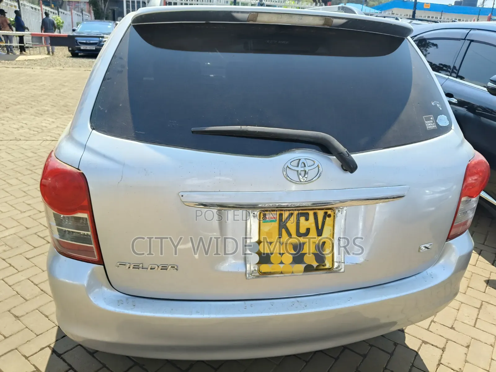 Toyota Corolla Fielder 2012 Silver
