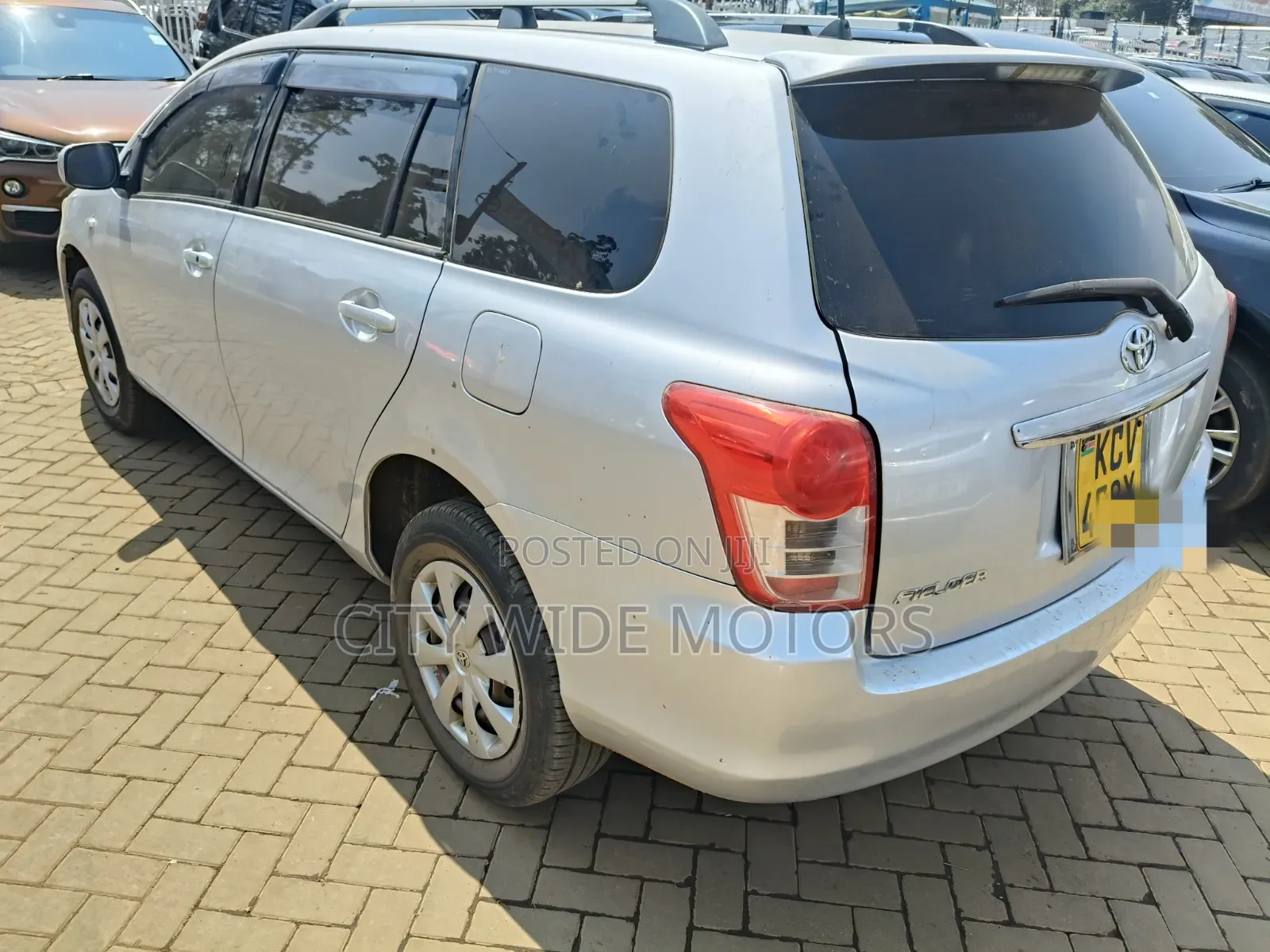 Toyota Corolla Fielder 2012 Silver