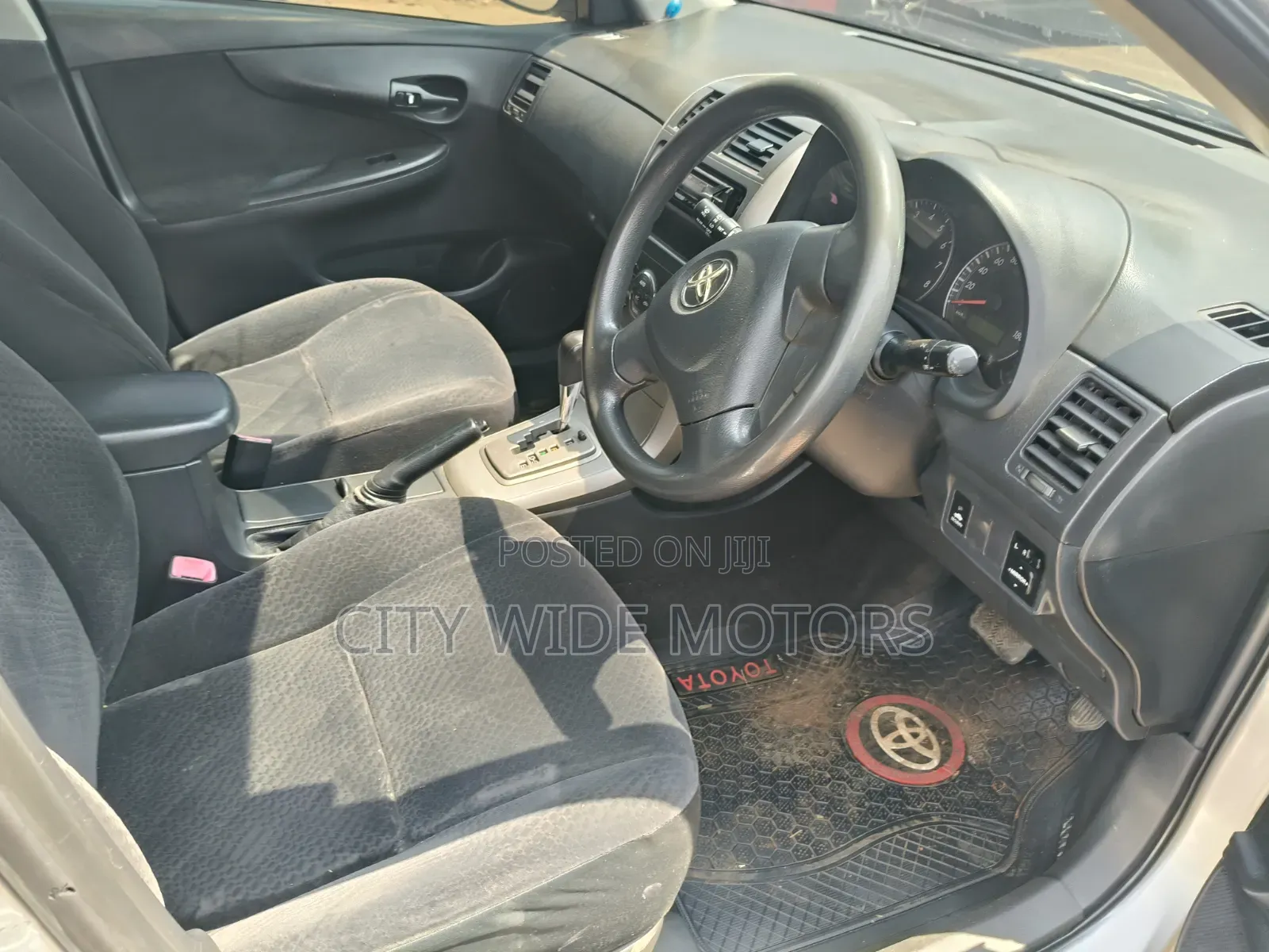 Toyota Corolla Fielder 2012 Silver
