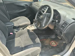 Toyota Corolla Fielder 2012 Silver
