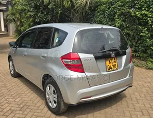Honda Fit 2012 Silver