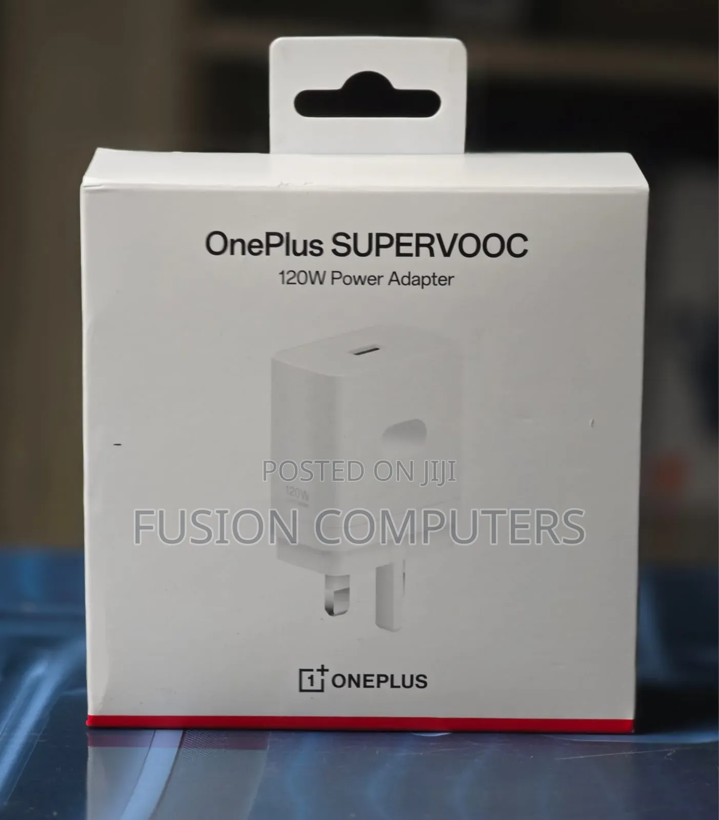 The OnePlus SUPERVOOC 120W GaN Single-Port Charger