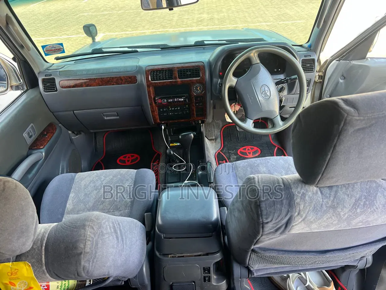 Toyota Land Cruiser Prado 2000 Silver