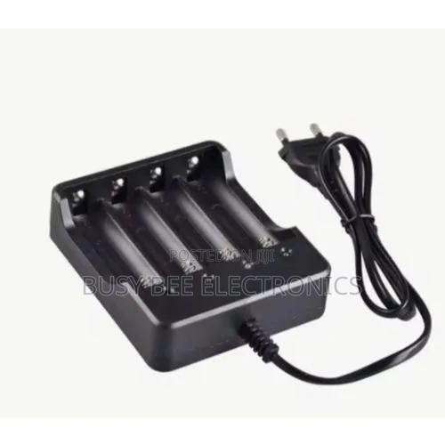 Li-Ion Battery 18650 Rechargeable Battery Charger - 4 Slots