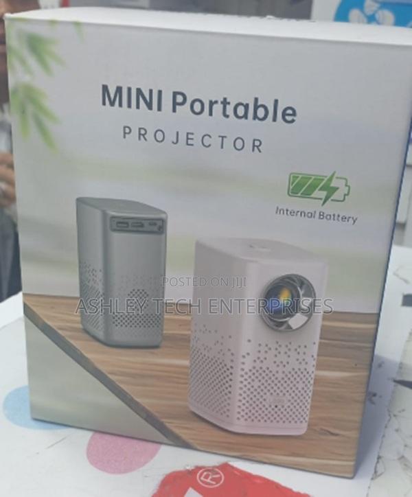 PowerMax Mini HY1 Portable Projector – Portable Entertainment - thumbnail 2