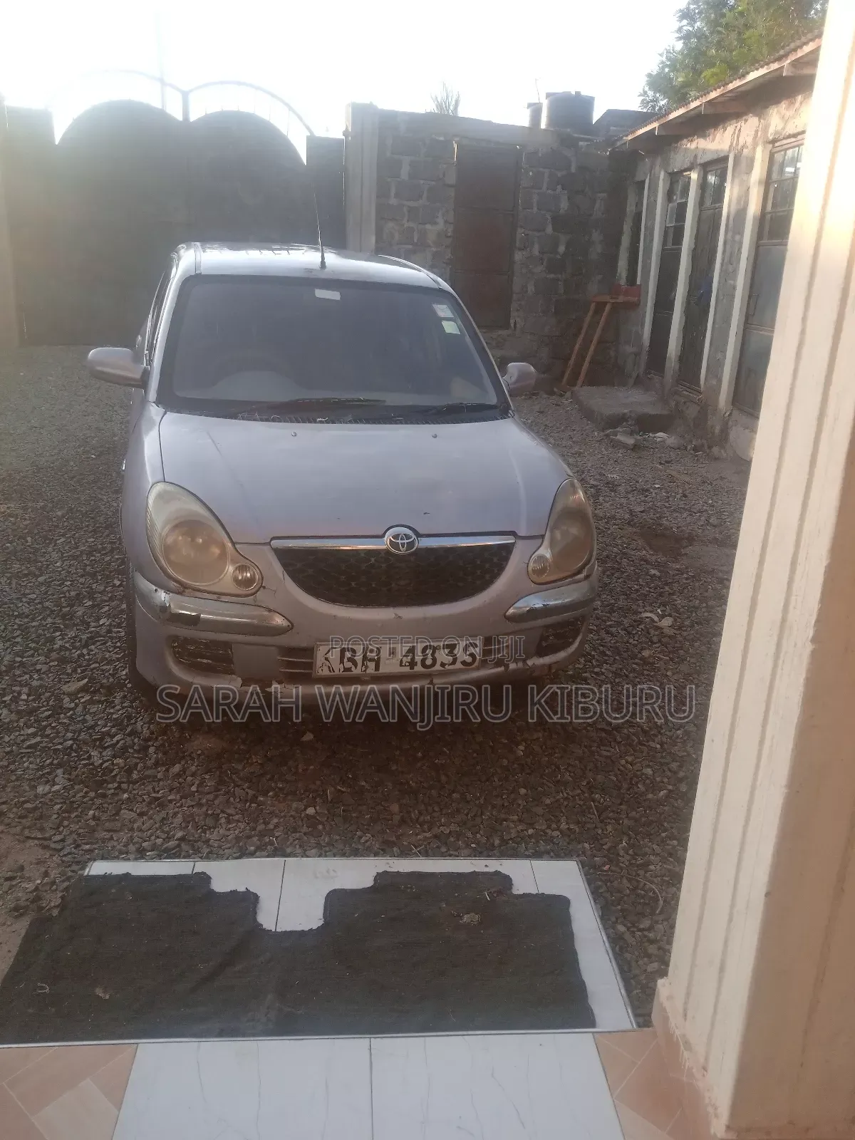 Toyota Duet 2004 Beige