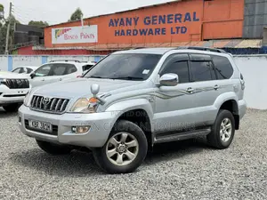 Toyota Land Cruiser Prado 3.0 D-4D 5dr 2005 Silver