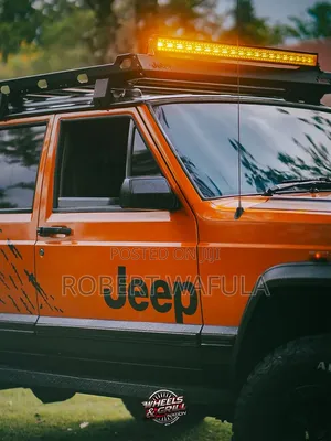 Jeep Cherokee 2.5 D 1997 Orange
