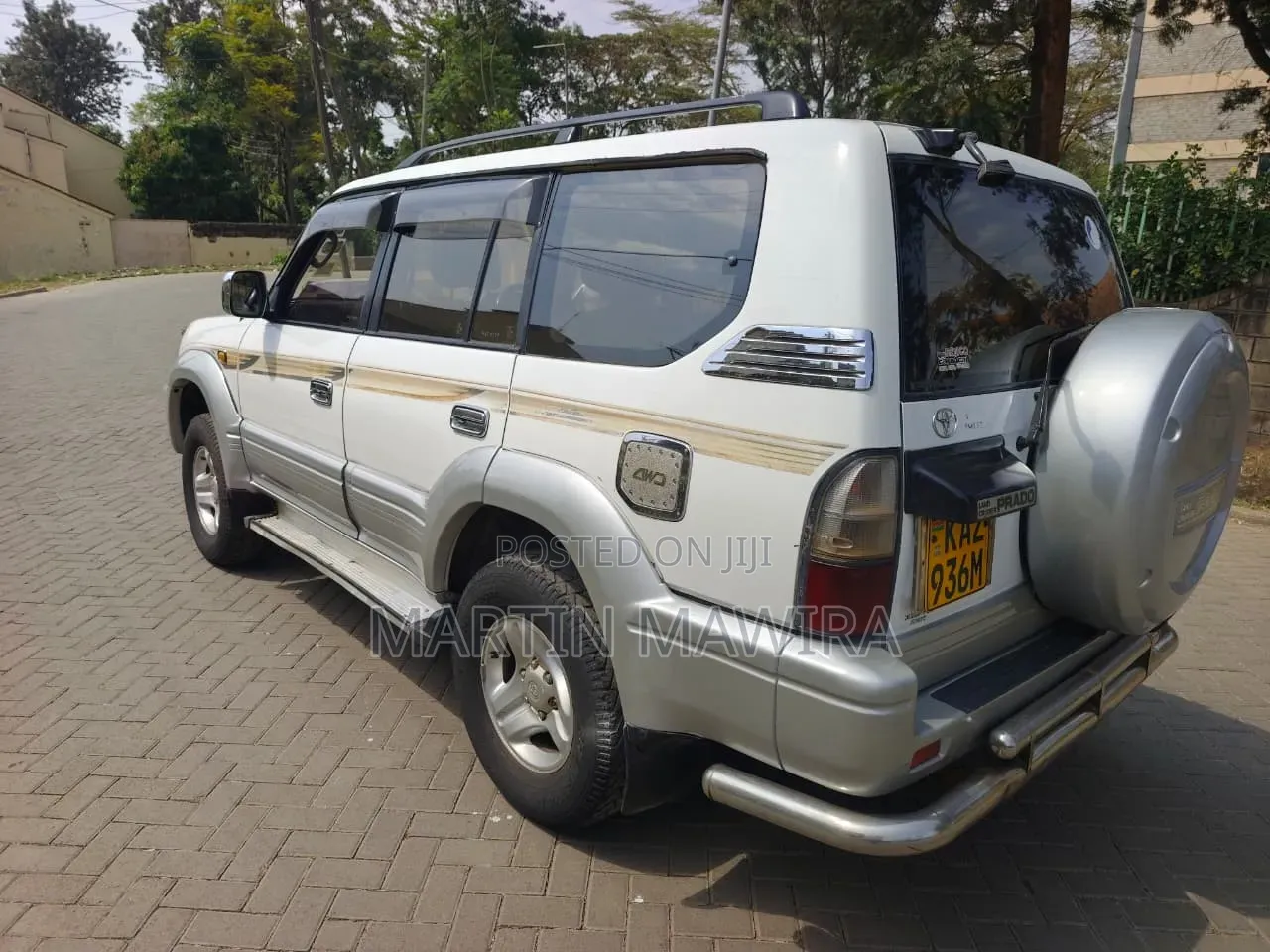 Toyota Land Cruiser Prado 2000 Silver
