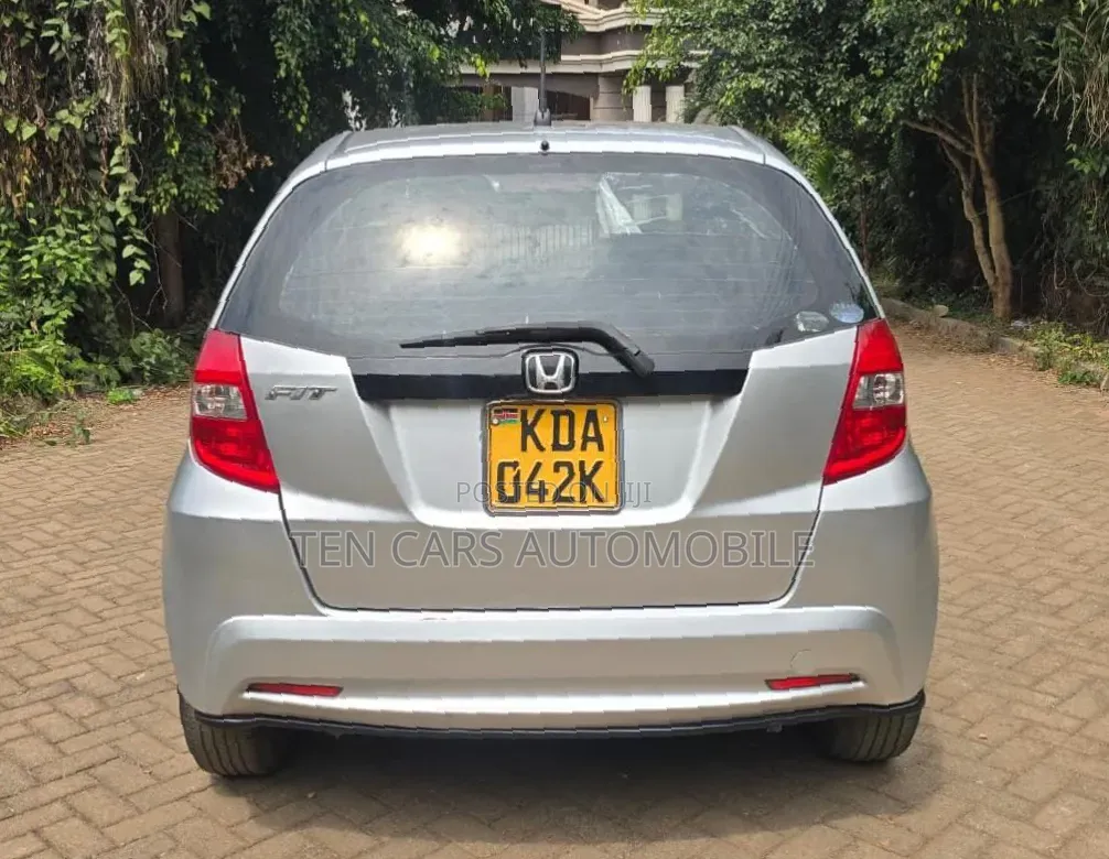 Honda Fit 2011 Silver