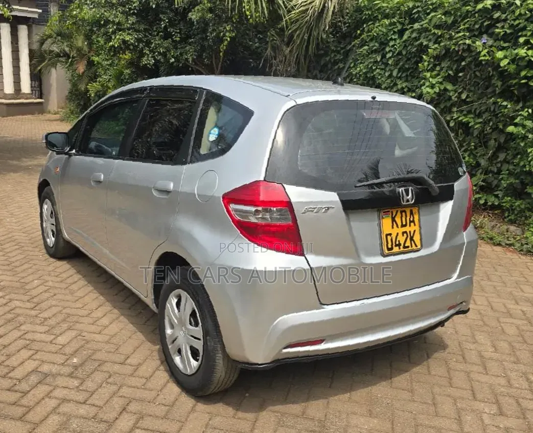 Honda Fit 2011 Silver