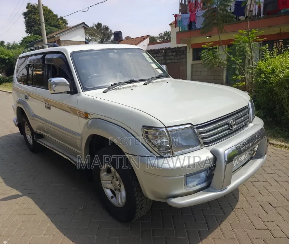 Toyota Land Cruiser Prado 2000 Silver