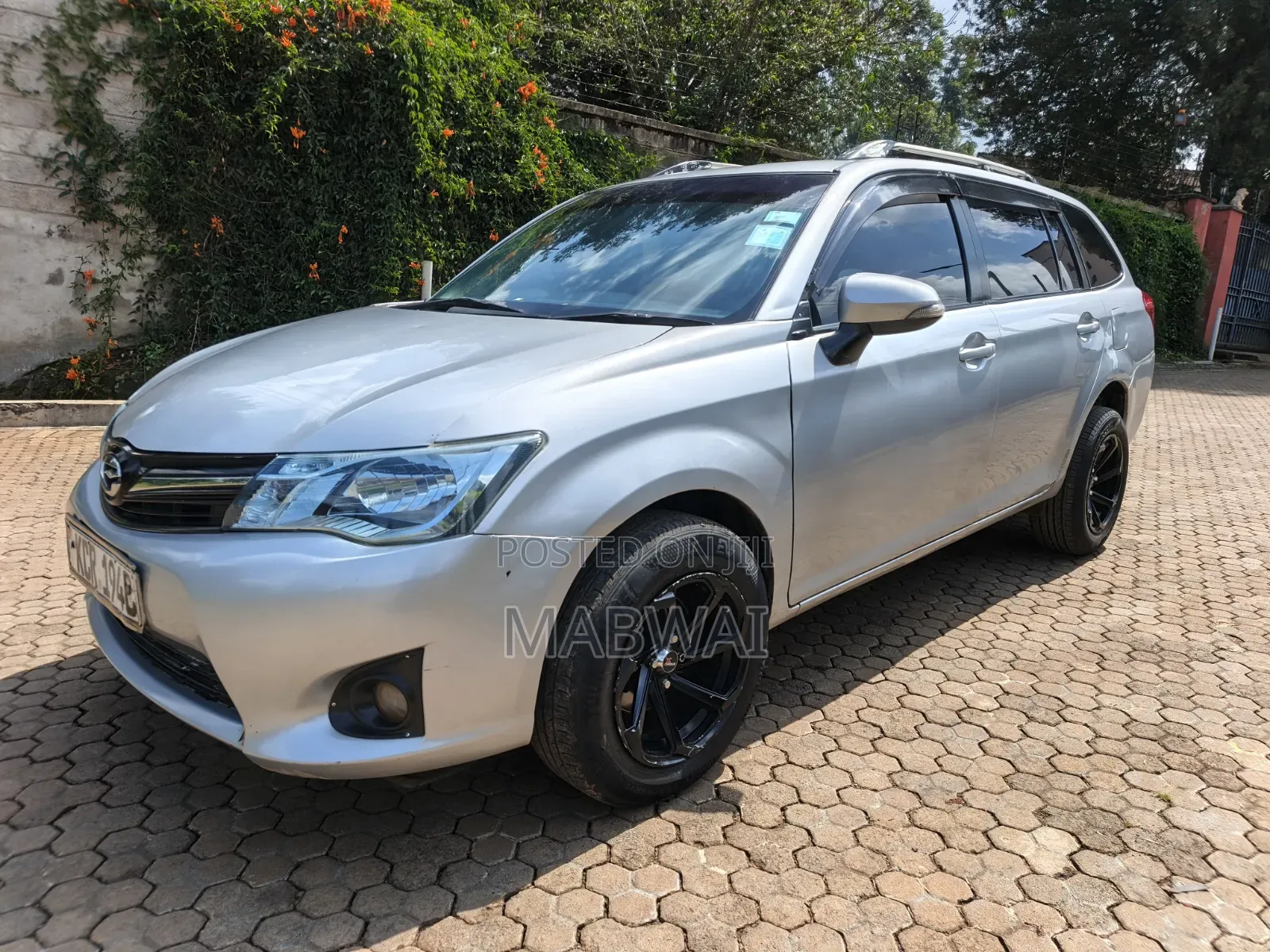 Toyota Corolla Fielder 2013 Silver