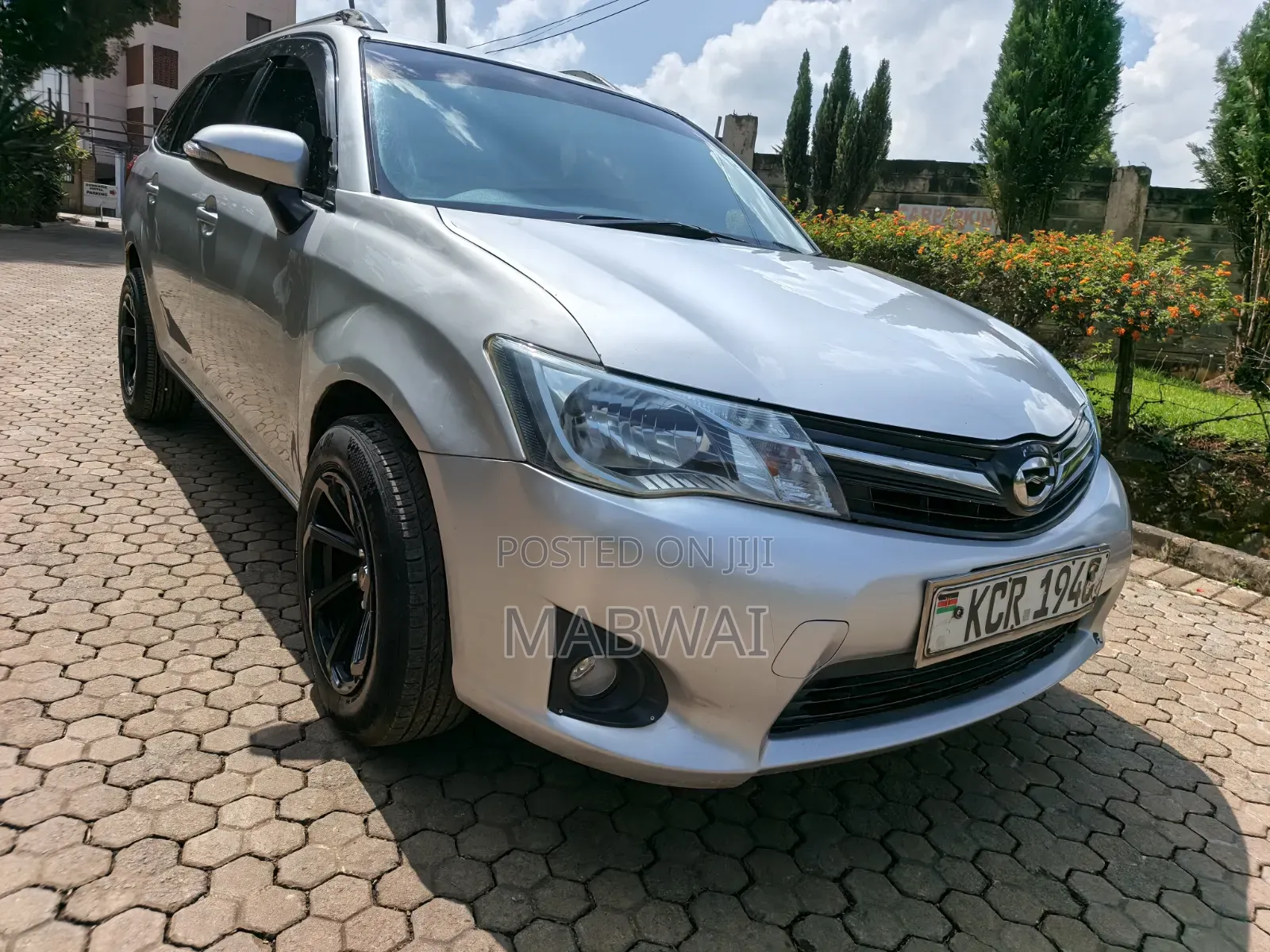 Toyota Corolla Fielder 2013 Silver
