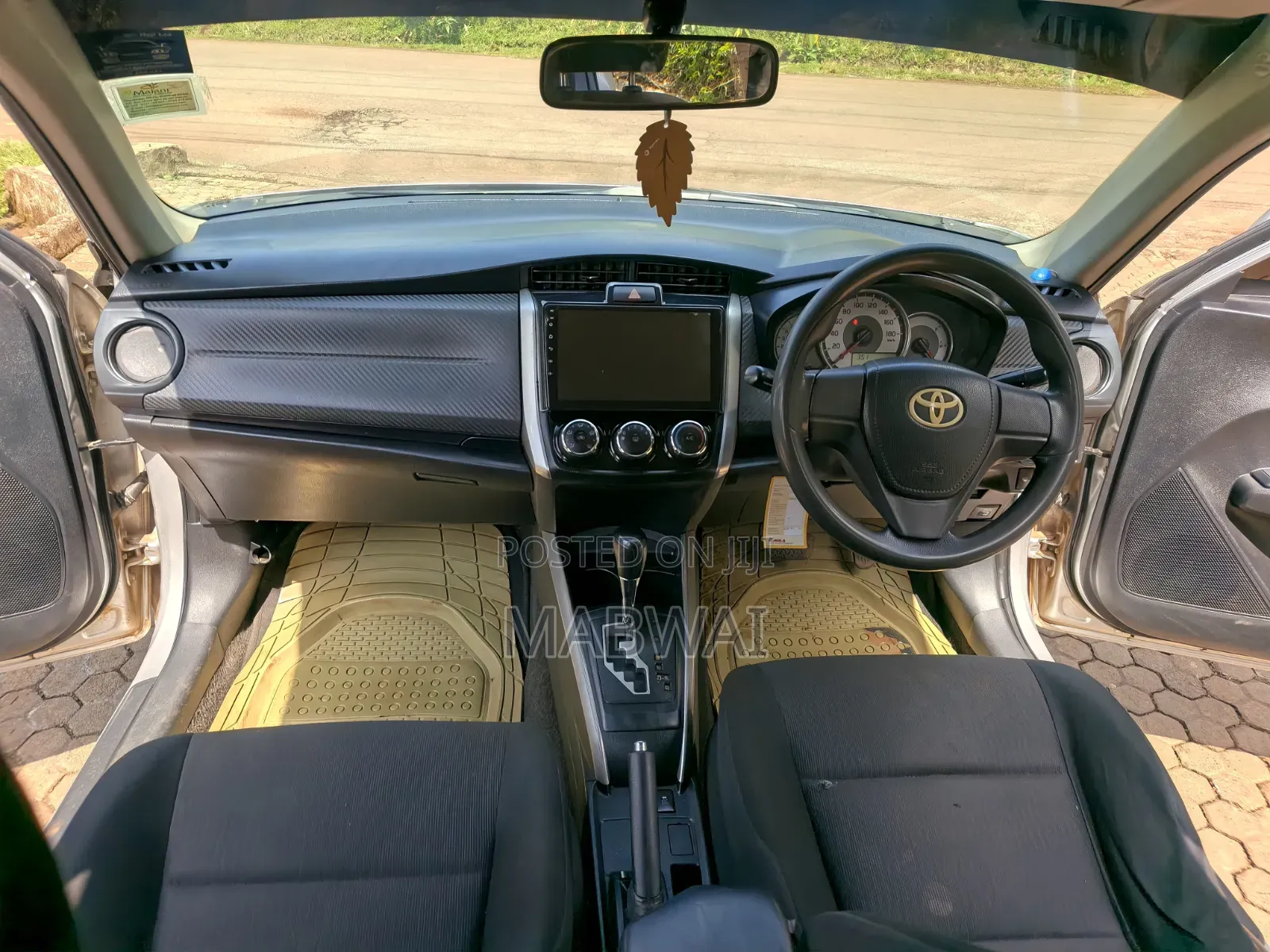 Toyota Corolla Fielder 2013 Silver