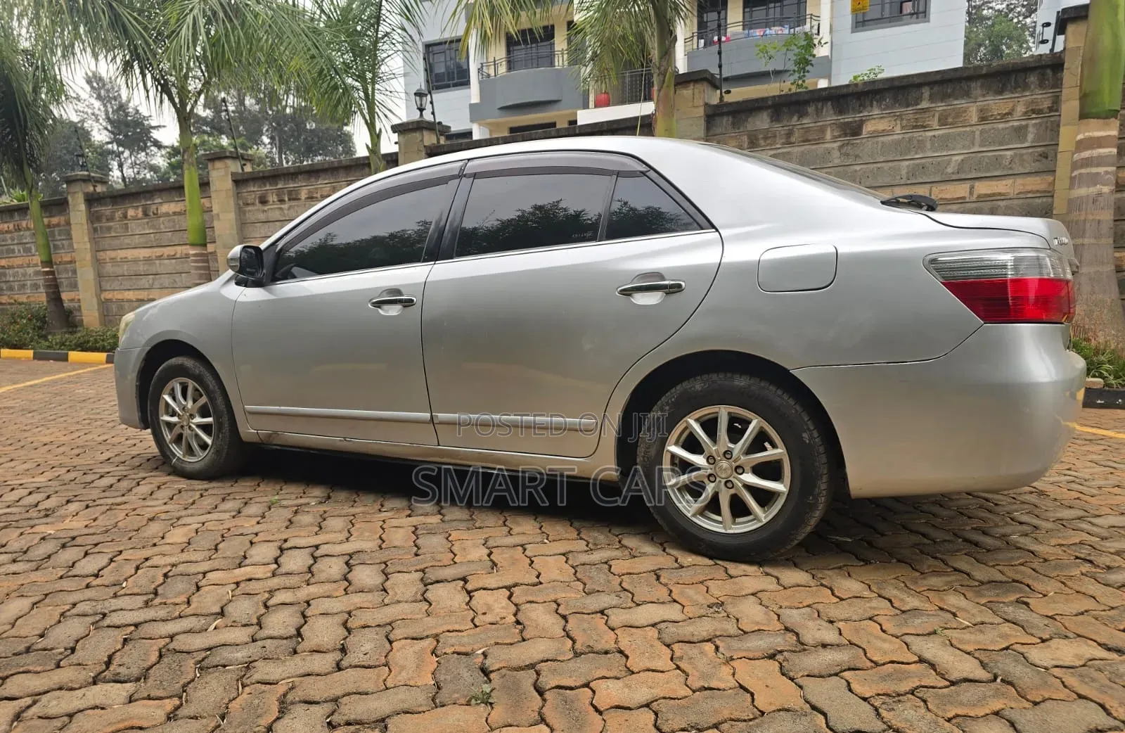 Toyota Premio 2010 Silver