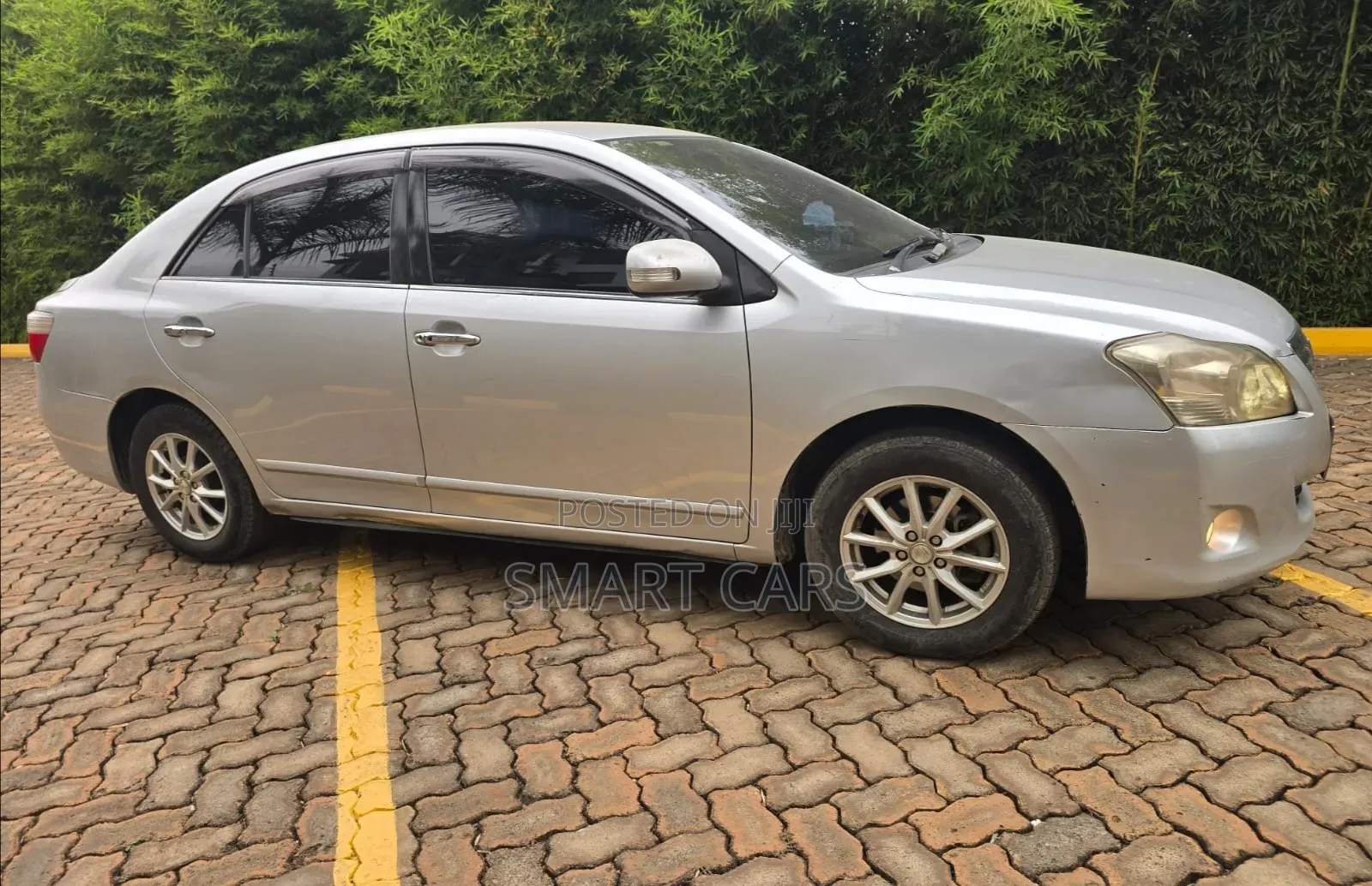 Toyota Premio 2010 Silver