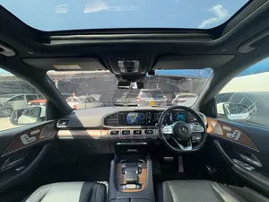 Mercedes-Benz GLE-Class 2019 White