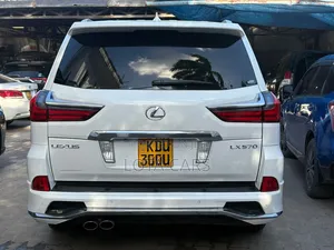 Lexus LX 2016 White