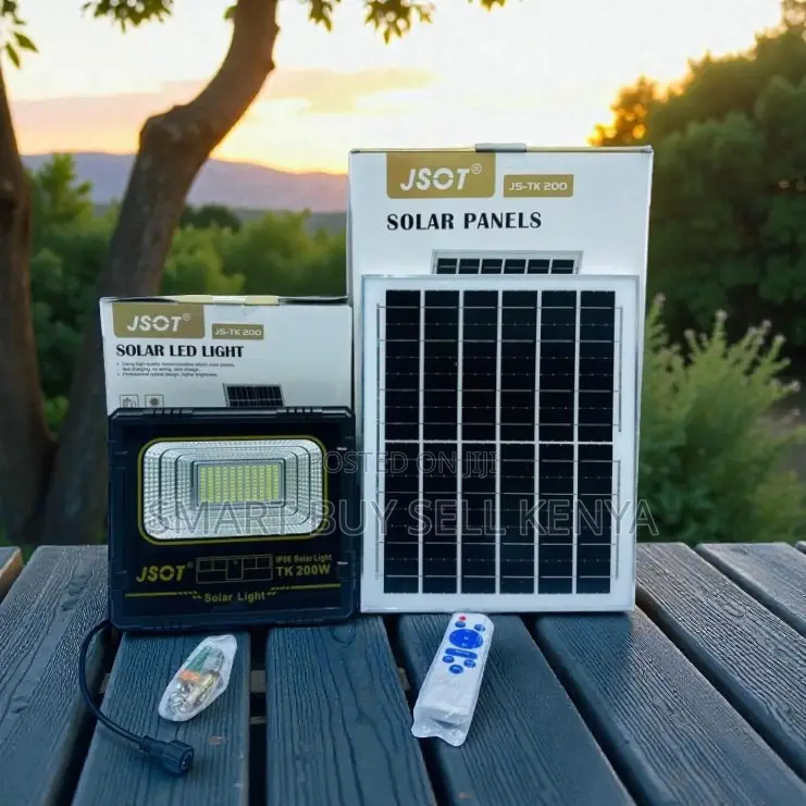 Wide Coverage 200W Watts Outdoor Security LED Solar Flood Light