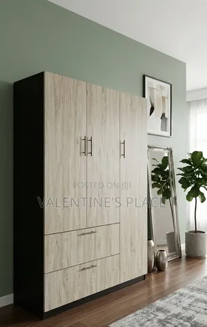 Wardrobe
Size 4x6ft