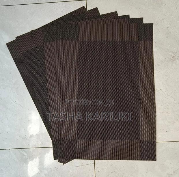 PVC 6pcs Wooven Placemats - main view
